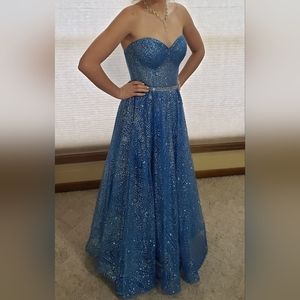Size 6 prom dress